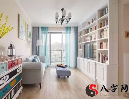 进门看见书架的风水如何