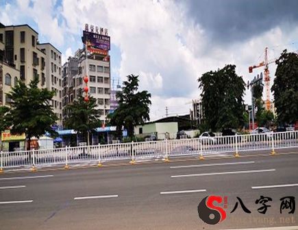 大门对着马路的如何处理办法