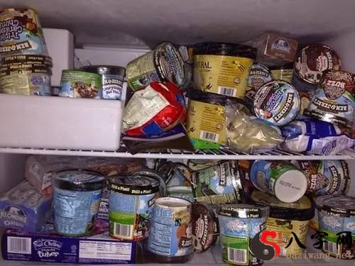 梦到对象和他人好