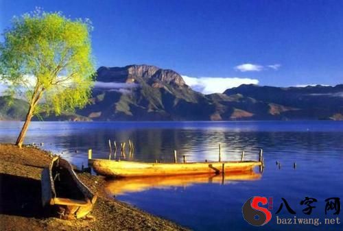 梦到去湖边旅行