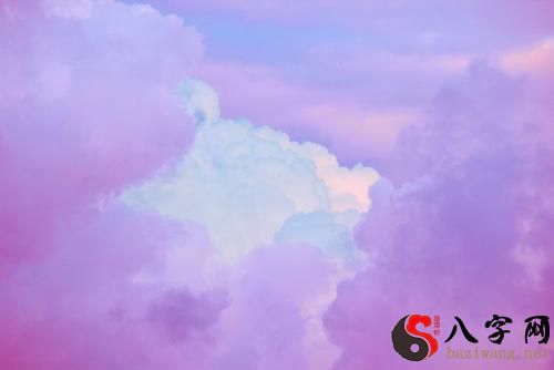 梦到五彩的云